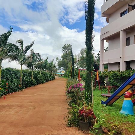 Quinte Hills Residency Villa Panchgani Luaran gambar