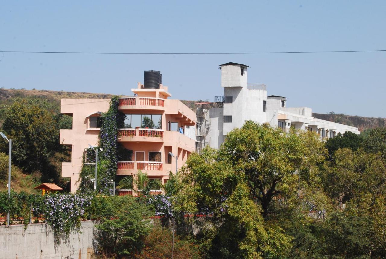 Quinte Hills Residency Villa Panchgani Luaran gambar