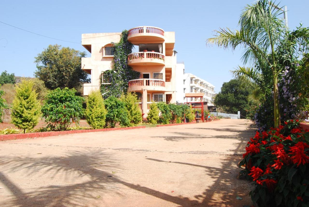 Quinte Hills Residency Villa Panchgani Luaran gambar