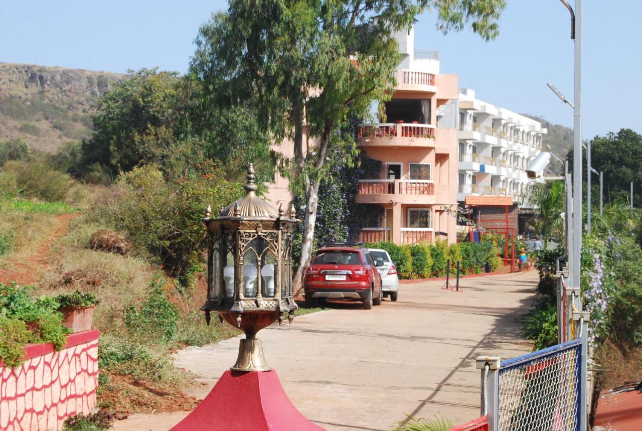 Quinte Hills Residency Villa Panchgani Luaran gambar
