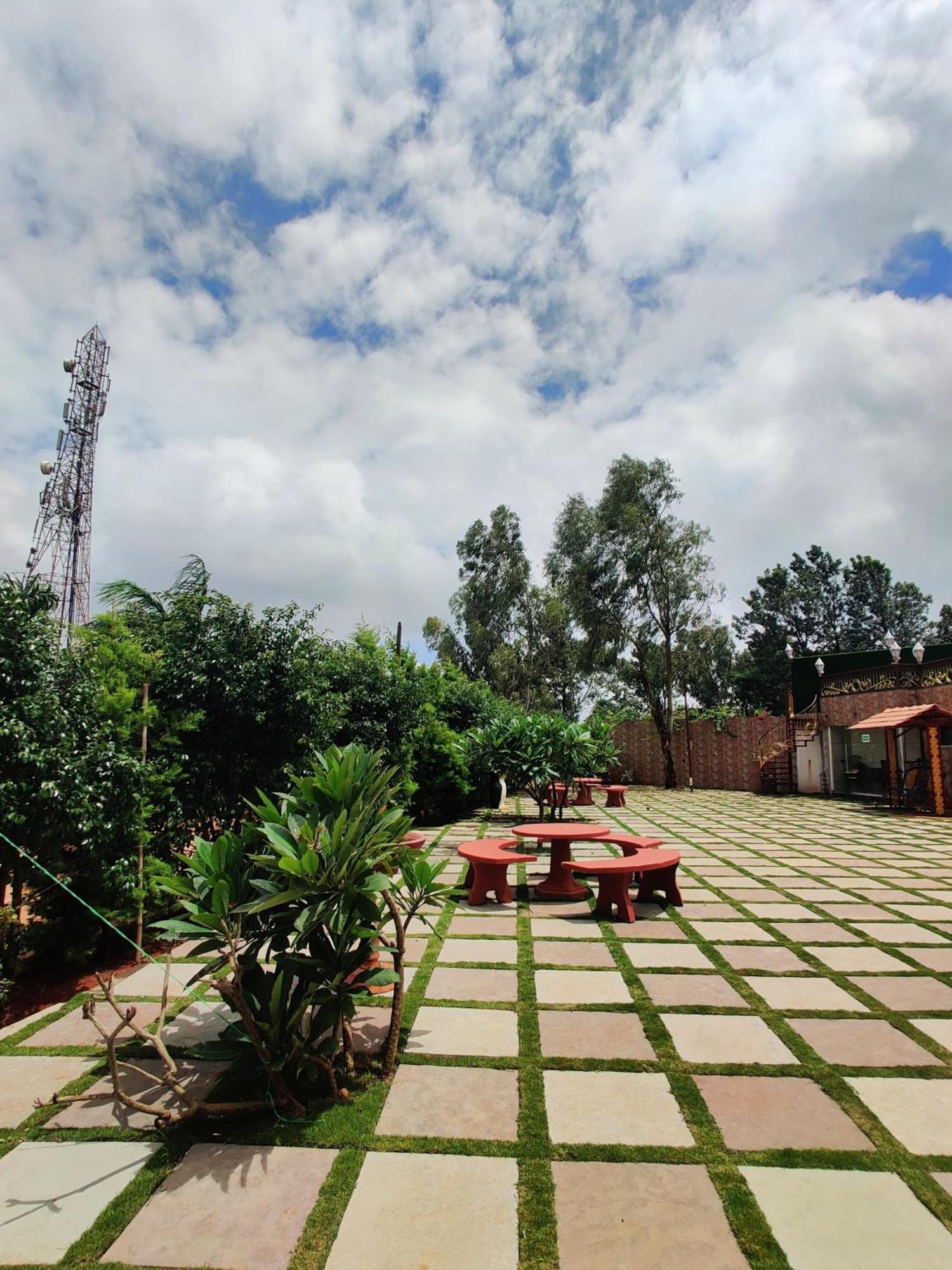 Quinte Hills Residency Villa Panchgani Luaran gambar