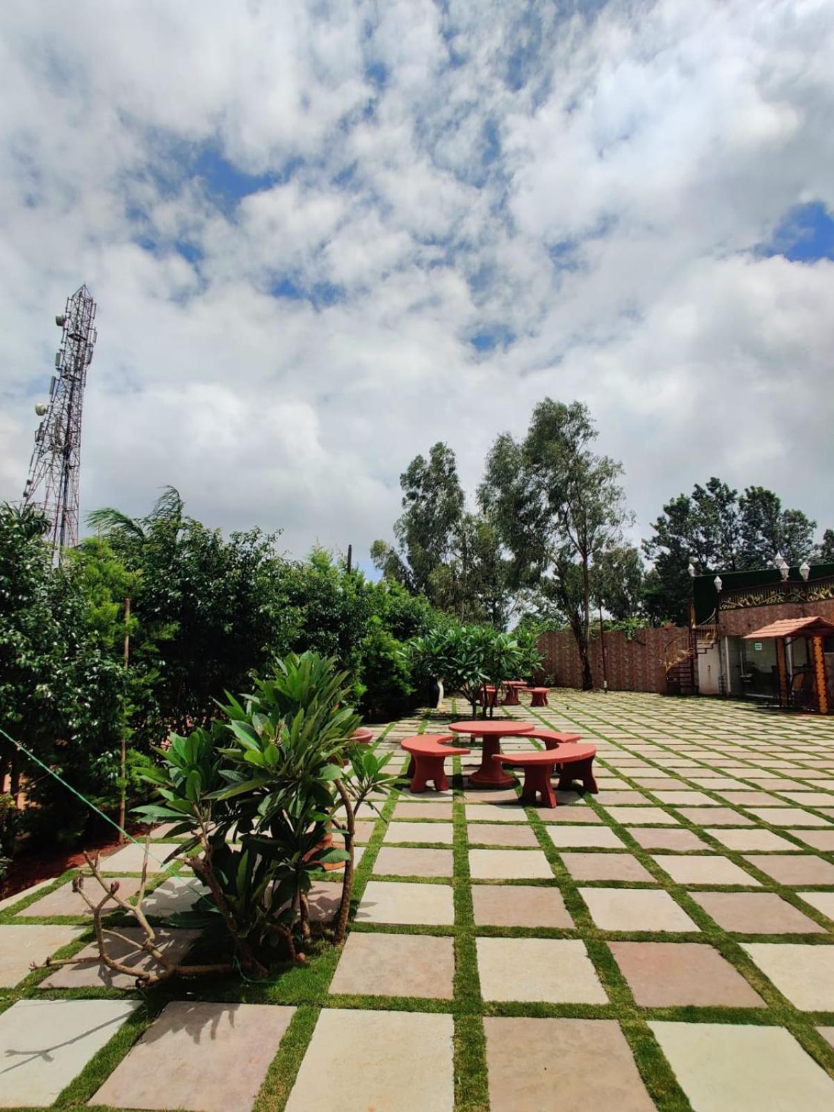 Quinte Hills Residency Villa Panchgani Luaran gambar